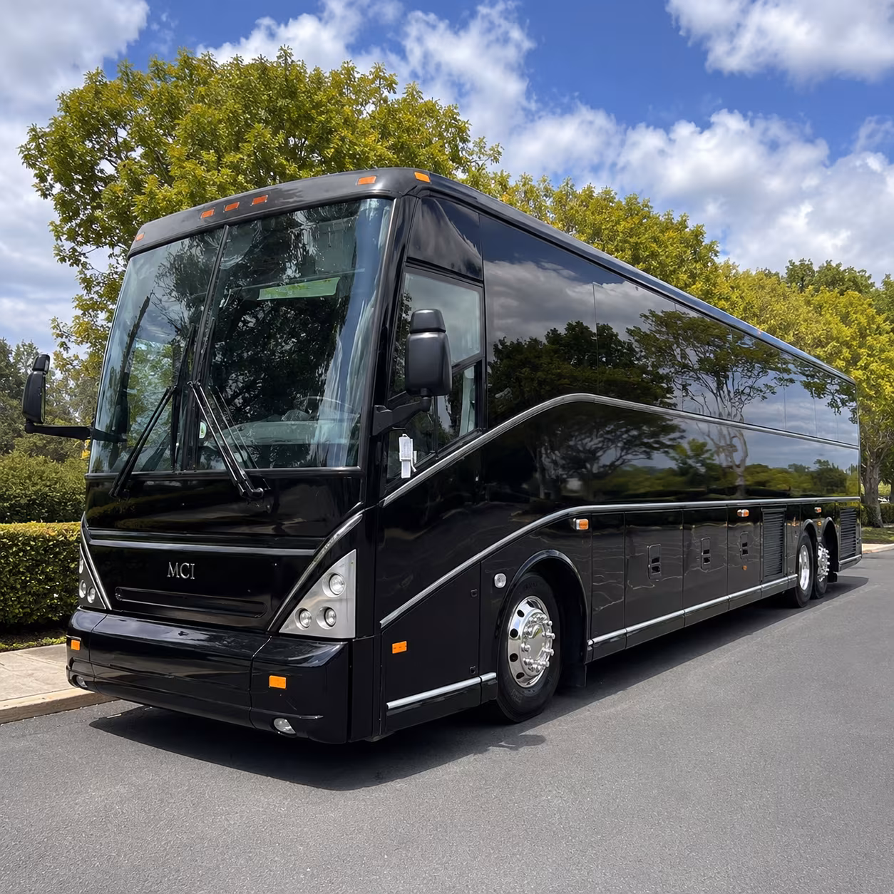 ada accessible field trip buses available for lake havasu city schools