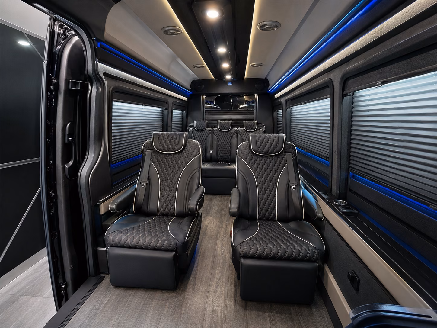 busrentallakehavasucity com can handle spring break and event airport transfers all season long