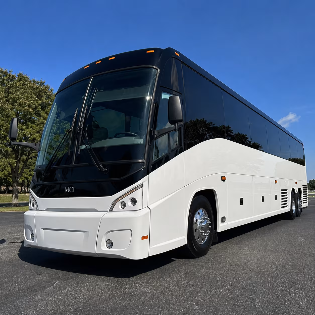 busrentallakehavasucity com makes client entertainment and corporate golf outings simple