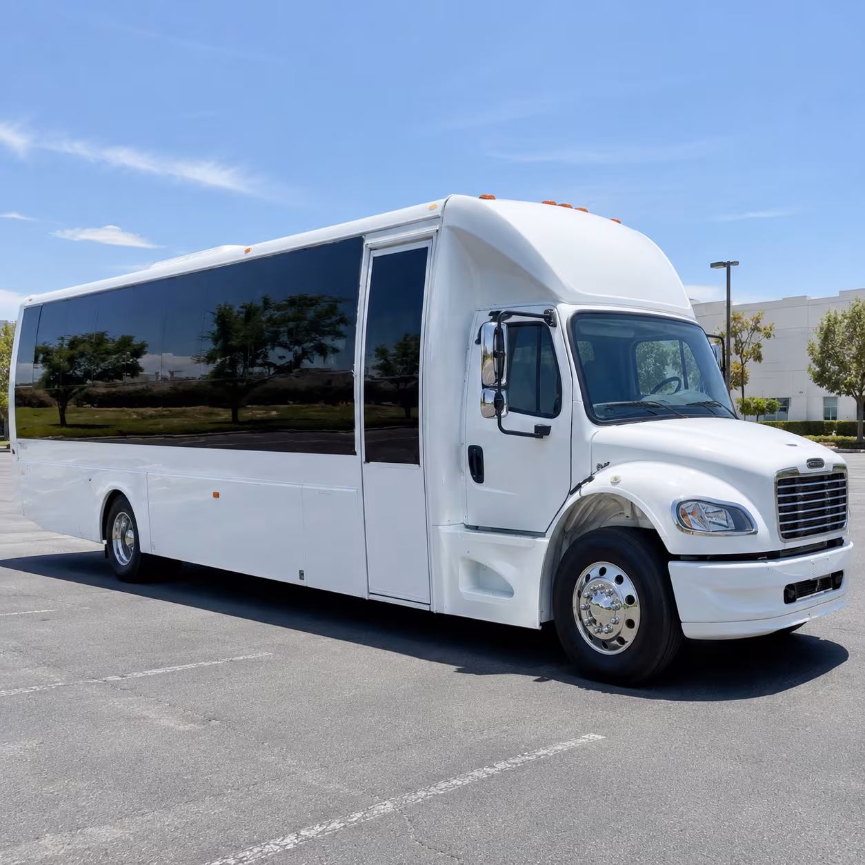 party buses for prom along the london bridge and waterfront